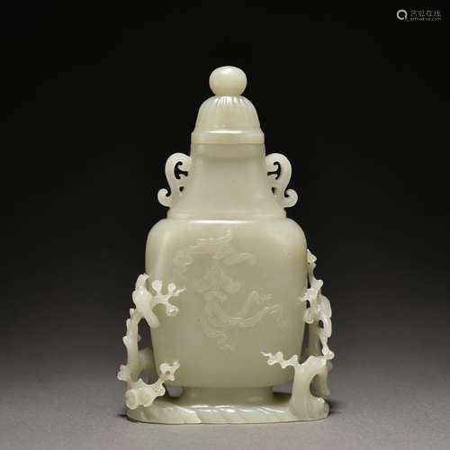 A jade vase and cover