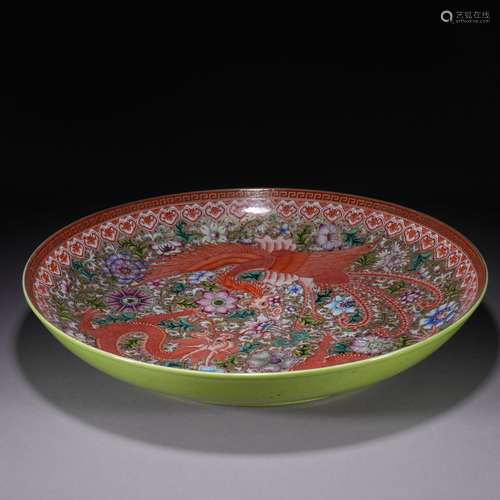 An allite red glazed 'dragon and Phoenix' dish painting in g...