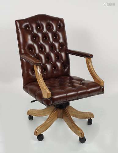 LEATHER DEEP BUTTONED LIBRARY CHAIR