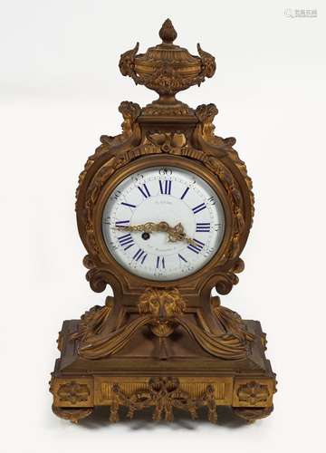 19TH-CENTURY FRENCH ORMOLU MANTLE CLOCK