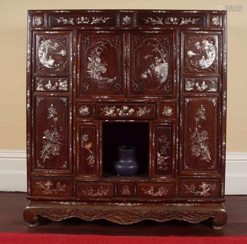 19TH-CENTURY CHINESE HARDWOOD CABINET