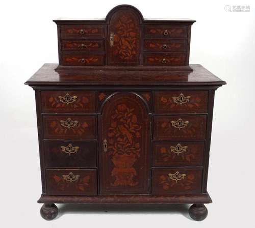 18TH-CENTURY DUTCH MARQUETRY LOWBOY