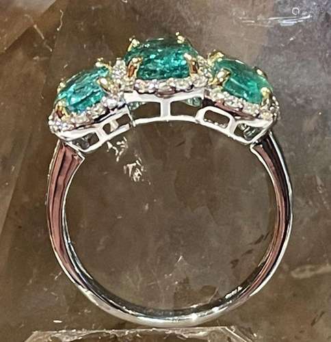 2.82 CT. COLOMBIAN EMERALD & DIAMOND RING