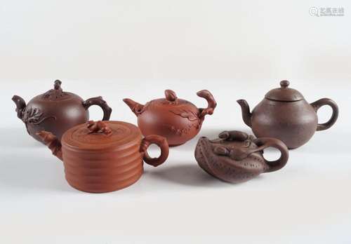 COLLECTION OF 5 CHINESE YIXING TEAPOTS