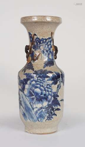 CHINESE QING BLUE AND WHITE VASE