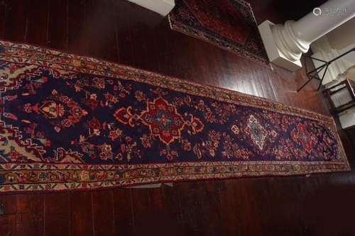 LARGE PERSIAN RUNNER