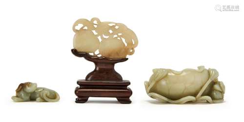 THREE PIECES OF CHINESE JADE, QING DYNASTY (1644-1911)