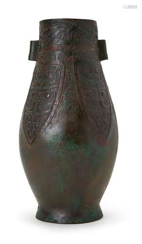 A CHINESE BRONZE ARCHAIC SHAPED VASE, MING DYNASTY (1368-164...