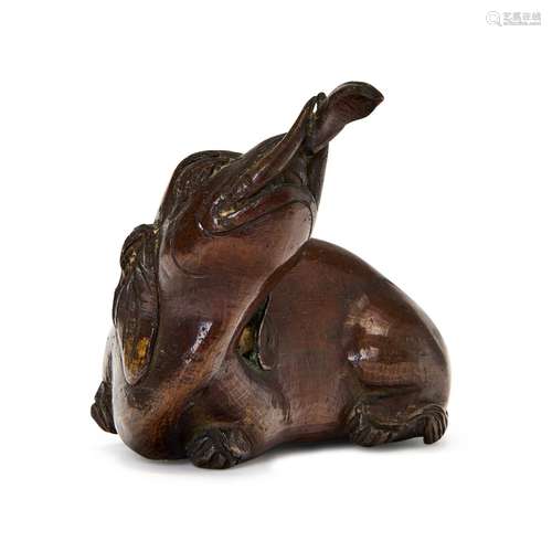 A CHINESE BRONZE & SPLASH GILT FIGURE OF A BEAST, QING D...