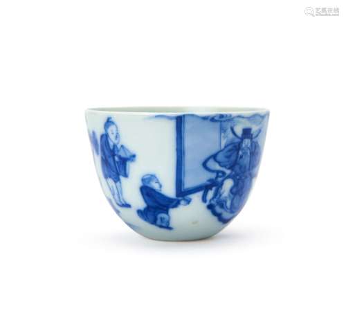A CHINESE BLUE & WHITE CUP, QING DYNASTY (1644-1911)