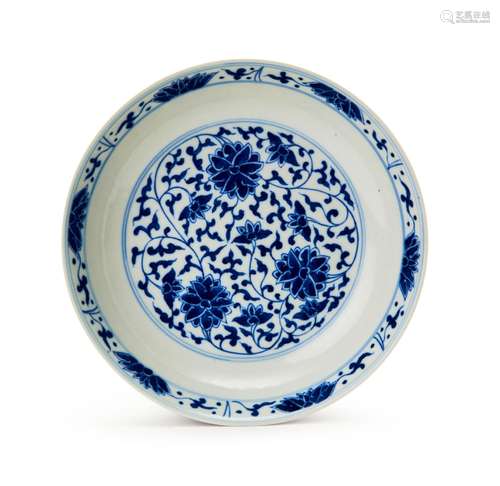 A CHINESE BLUE & WHITE LOTUS DISH, GUANGXU SIX CHARACTER...