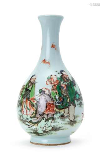 A CHINESE FAMILLE VERTE FIGURAL VASE, QING DYNASTY (1644-191...