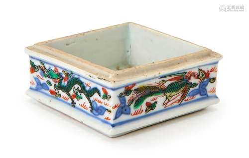 A CHINESE WUCAI BOX, WANLI MARK