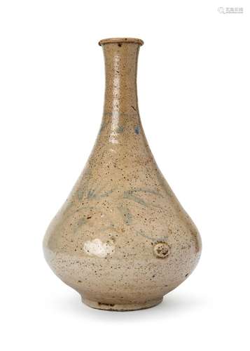 A KOREAN BOTTLE VASE JOSEON DYNASTY (1392-1897)