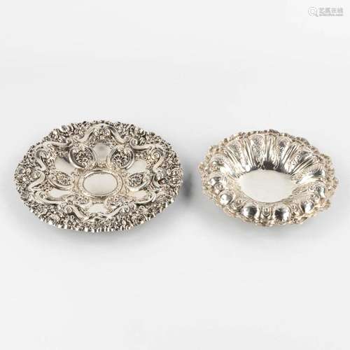 A bowl and an 'Assiette volante', silver, 433g. (D:2...