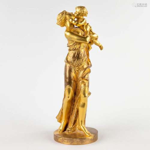 A mother with her child, ormolu gilt bronze. 19th C. (D:12 x...