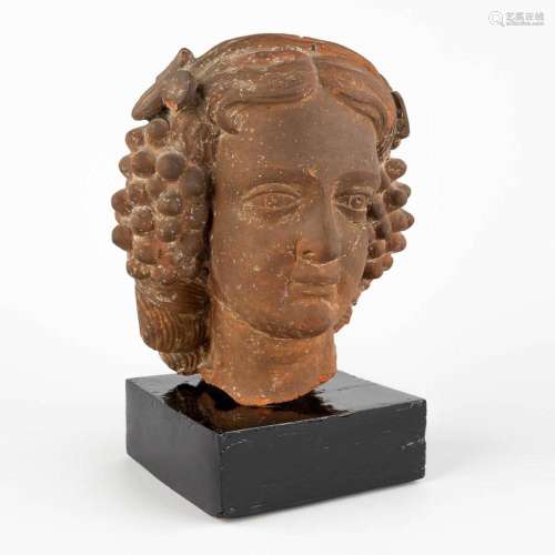 Head of Flora, Goddess of Flowers. Terracotta 18th/19th C. (...