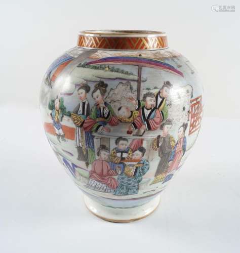 CHINESE QING FAMILLE ROSE VASE