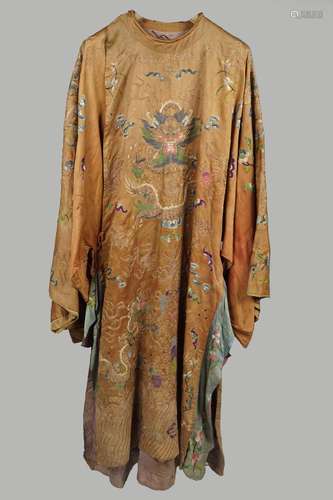 CHINESE QING SILK COURT ROBE