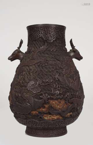 LARGE CARVED RED LACQUER HU-SHAPED VASE