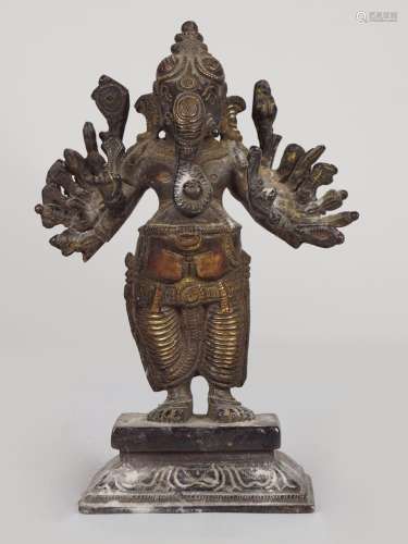 18/19TH-CENTURY TIBETO-CHINESE BRONZE FIGURE