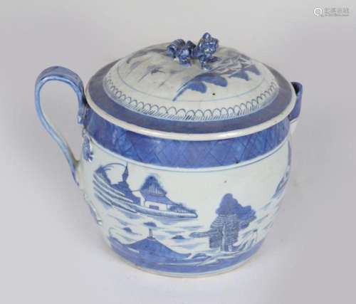 CHINESE QING BLUE AND WHITE TEAPOT