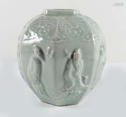 CHINESE QING CELADON VASE