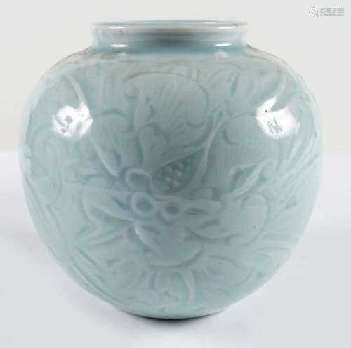 CHINESE QING CELADON JAR