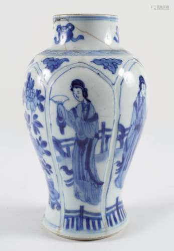 CHINESE QING BLUE & WHITE VASE