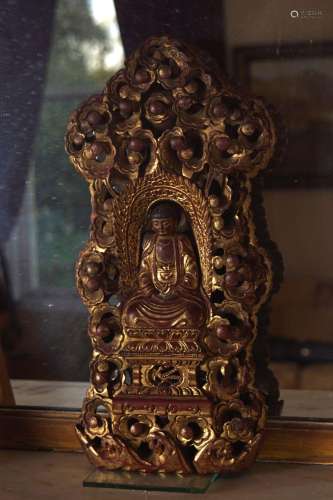 TIBETO-CHINESE CARVED GILTWOOD ALTAR PIECE