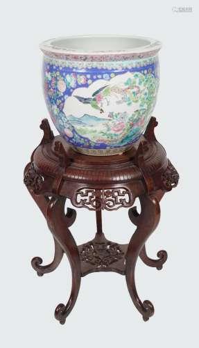 CHINESE QING PORCELAIN JARDINIERE