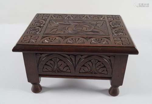 19TH-CENTURY CARVED OAK BIBLE BOX