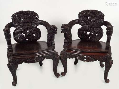 PR 19TH-CENTURY JAPANESE CARVED CEREMONIAL CHAIRS