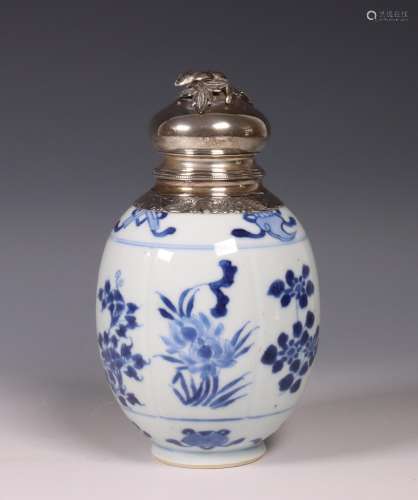 China, blue and white porcelain silver-mounted teacaddy, Kan...