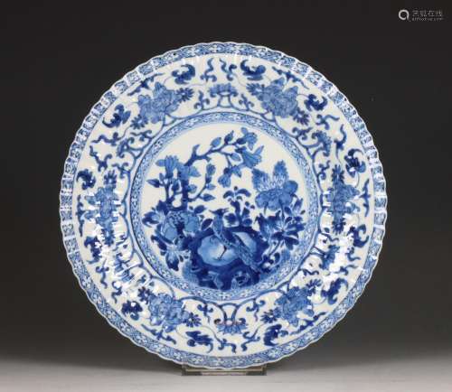 China, blue and white porcelain fluted dish, Kangxi period (...