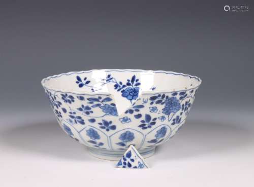 China, blue and white porcelain bowl, Kangxi period (1662-17...