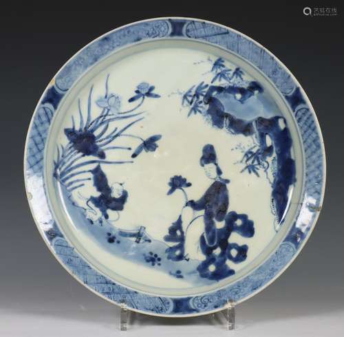 China, blue and white porcelain dish, late Ming dynasty (136...