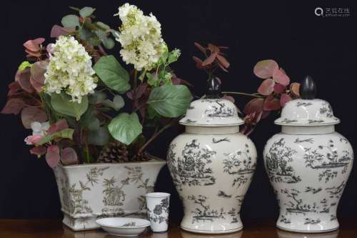 Pair of India Jane baluster jars with covers, monochrome dec...
