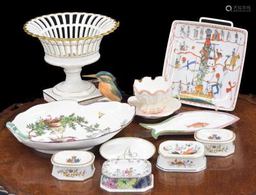 Mixed group of decorative pottery and porcelainincluding a K...