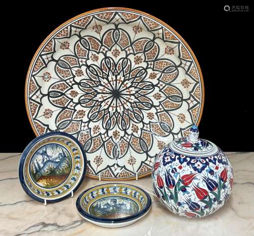 Large Moroccan stoneware pottery charger, decorated with geo...