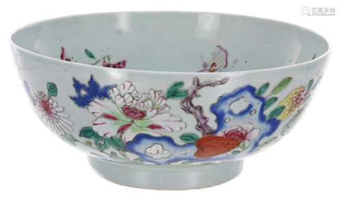 Chinese enamelled circular pedestal porcelain bowl, decorate...