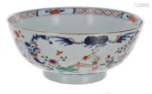 Chinese famille rose circular pedestal porcelain bowl, with ...