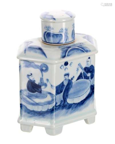 Chinese export blue and white porcelain tea caddy and cover,...