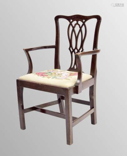 Georgian mahogany carver chair, the pierced interlaced vase ...