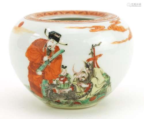 Chinese porcelain jar hand painted in the famille verte pale...