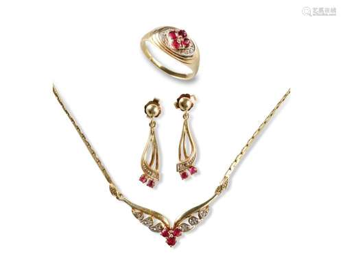 Jewellery set: 1 pair of earrings, 1 ring & 1 necklace, ...