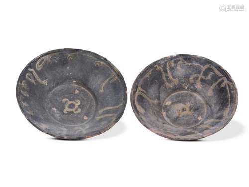 2 bowls, Nishapur, Antique