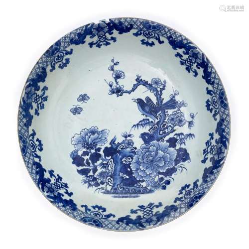 A large Chinese blue and white plate<br />
<br />
Qing dynas...
