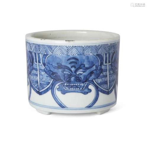 A Chinese blue and white 'lion' cylindrical censer<br />
<br...