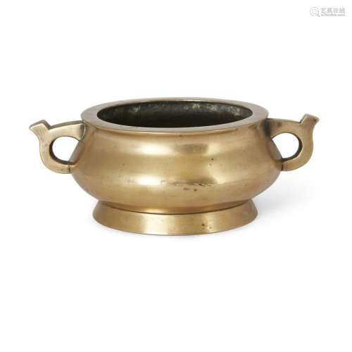 A Chinese polished bronze censer<br />
<br />
Qing dynasty, ...